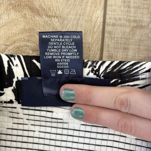 Susan Graver Style Black White Floral Button Up Jacket Size 1X Career Casual QVC - Picture 6 of 13